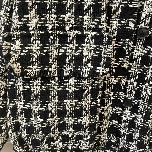H&M Black and white Tweed Jacket / Shacket - Picture 2 of 5